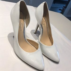 Jessica Simpson pumps in white